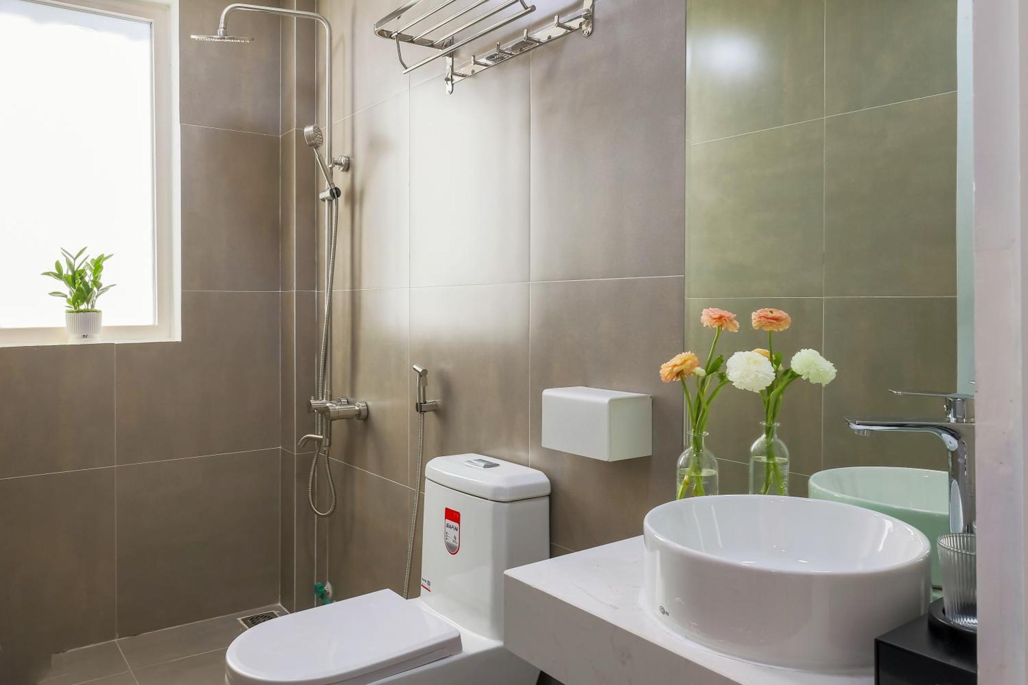 Lemi - Homestay In Hue Buitenkant foto